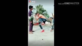 Ji Karta Hai Teri julfo se khelu Ji Karta Hai Tujhe Bahon Mein