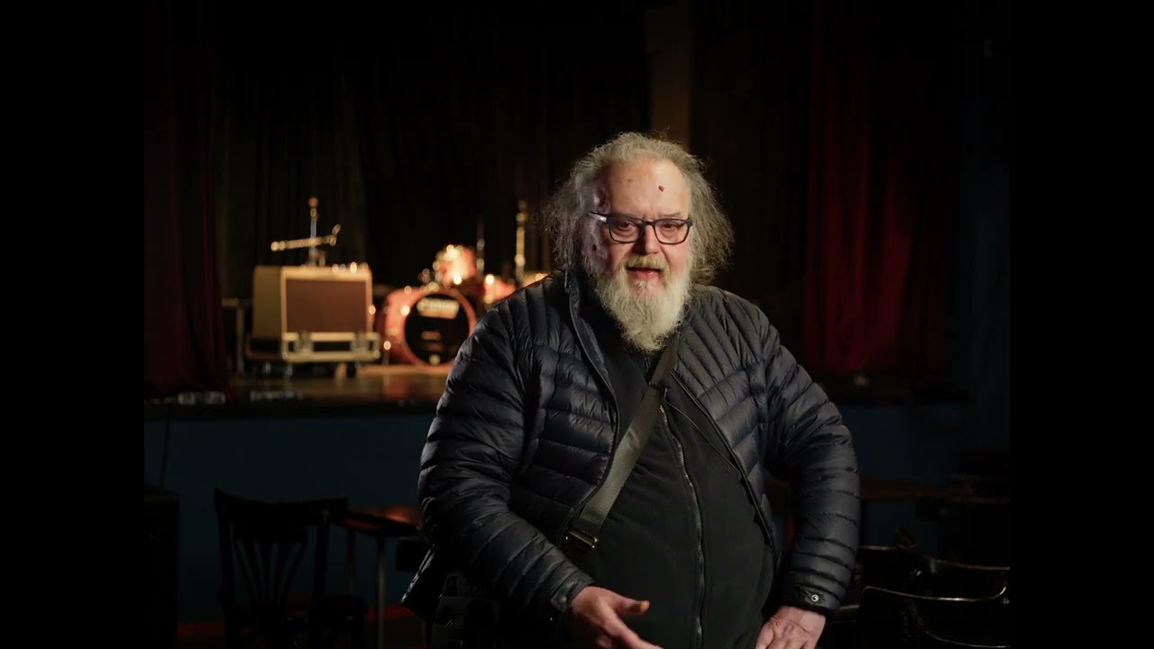 Ο Ηλίας Ζαΐκος στη Μικρή Σκηνή.