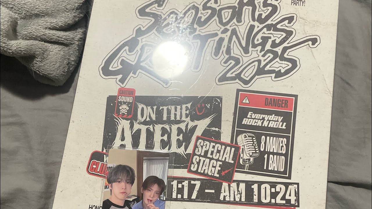Unboxing Ateez and Stray Kids 2025 Seasons Greetings - YouTube