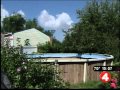 Family in pool when sinkhole opens up