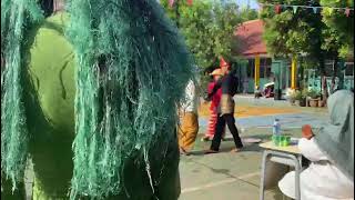 parade malin kundangg juara 2 asikk👀😋