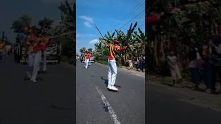 LEMPAR TONGKAT! 🔥 Atraksi Mayor SMK VIP Kemiri | Arak-arakan Wirun 28 September 2025 #marchingband
