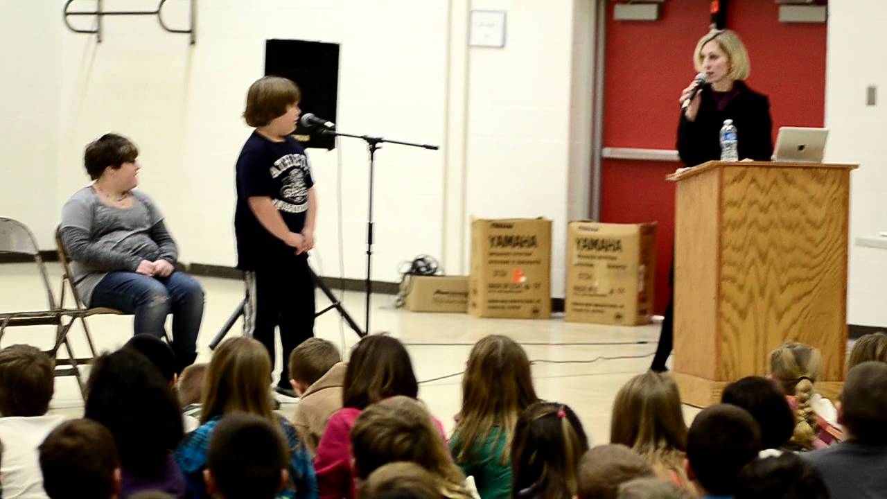 W-I-N-N-E-R: Carson Bouchey wins Mayfield Elementary Spelling Bee – The Bolt