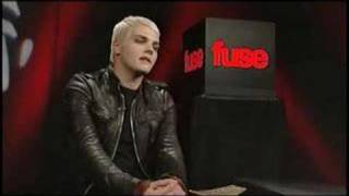 Gerard talking about road habits on Fuse