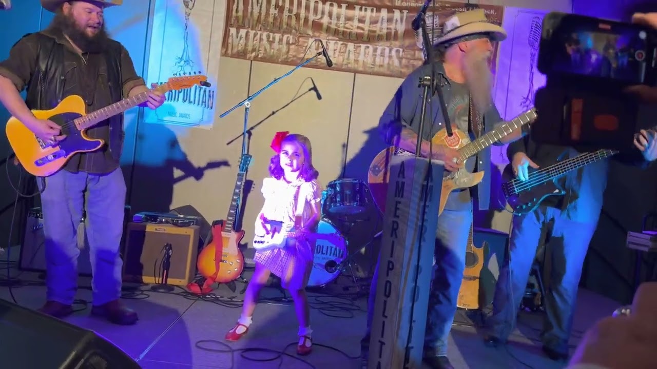 Dallas Moore feat. Victory Lee Moore - Goin’ up on That Mountain