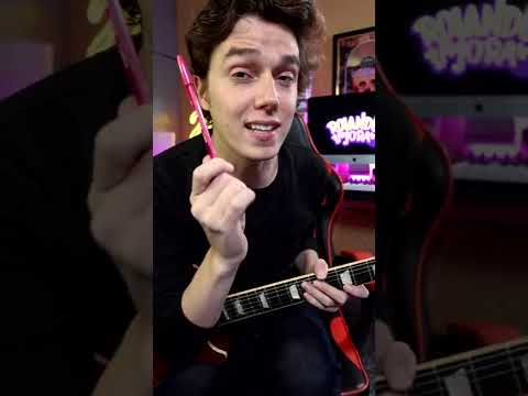 Vídeo: Es pot utilitzar un capo amb una guitarra elèctrica?