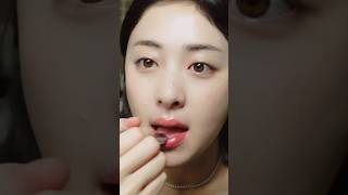 YUNJIN'S lip balm is the BEST lip product! 💄 #koreanmakeup #kbeauty #makeup #liptint