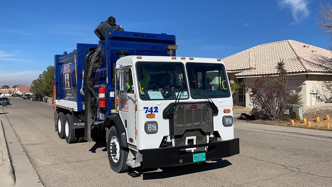 El Paso Disposal (Waste Connections) Brand New Peterbilt 520 McNeilus