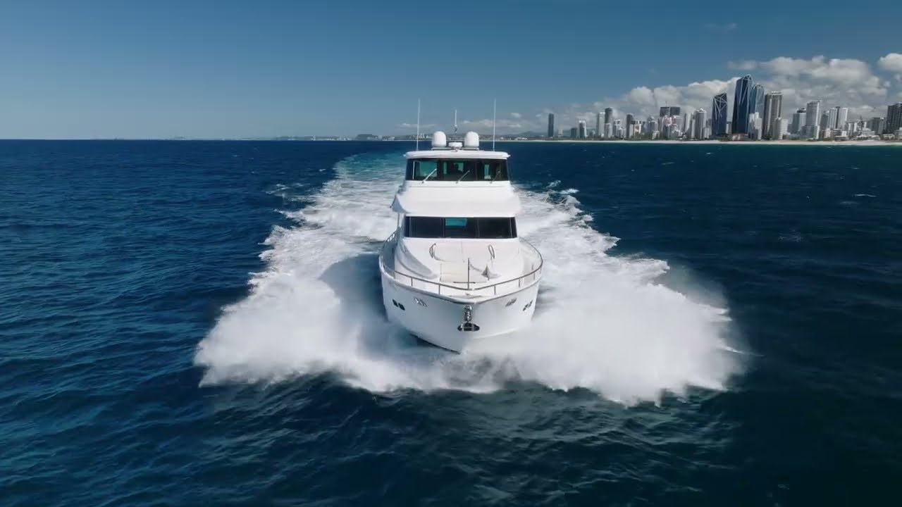 ⁣2009 Horizon E73 Skylounge