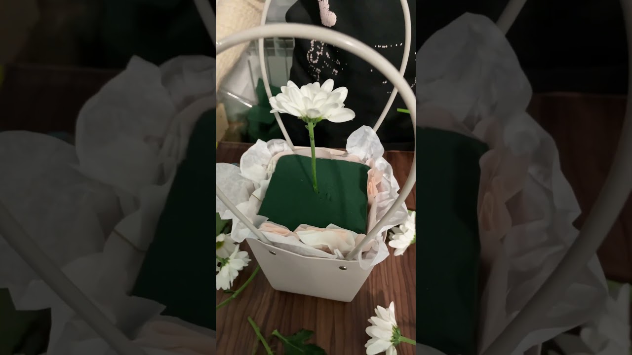 Хризантемы в корзинке В профиле еще есть заходи посмотри #цветы #букеты #анапа #flowers