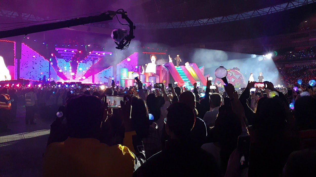 Anpanman BTS Wembley Stadium 02.06.2019