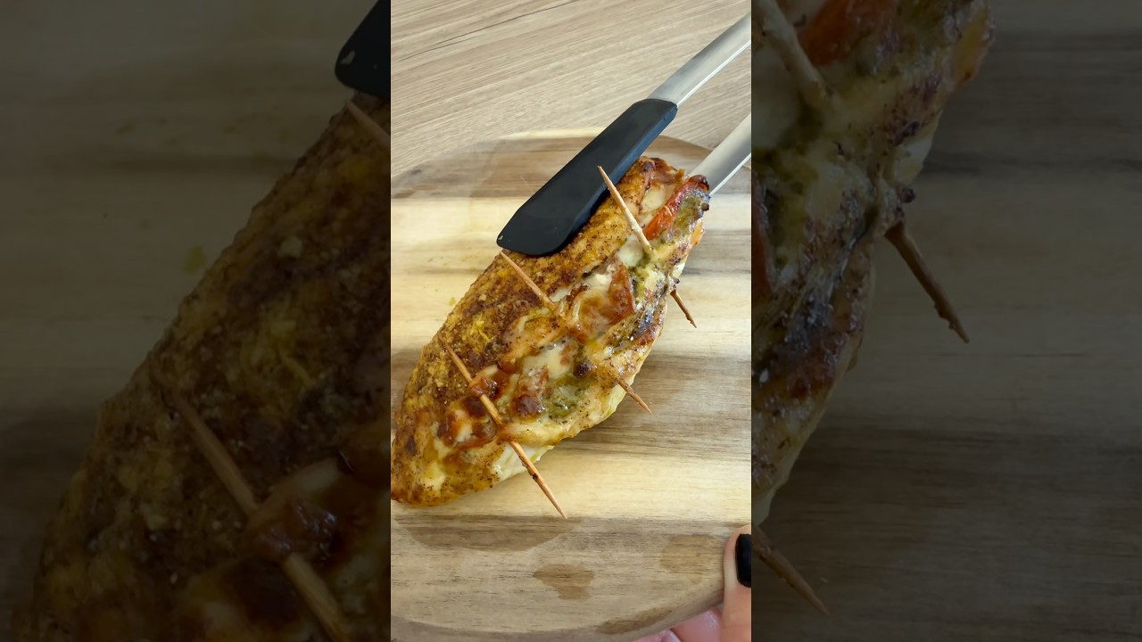 RECIPE BELOW 👇🏼| Stuffed Chicken Breast