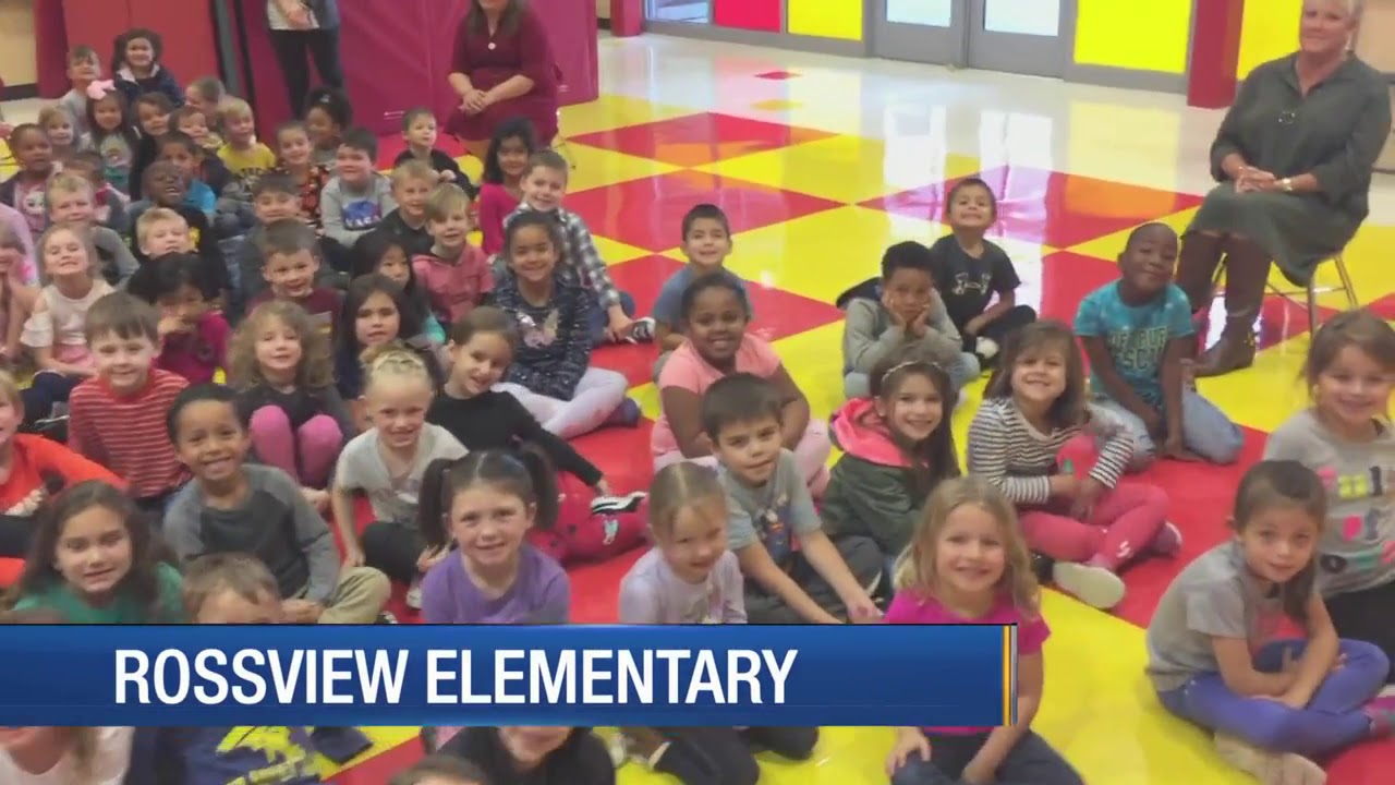 Lisa Spencer visits Rossview Elementary School YouTube