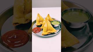 Golden brown Samosas with sweet ketchup sauce #shortsfeed #short #youtubeshorts