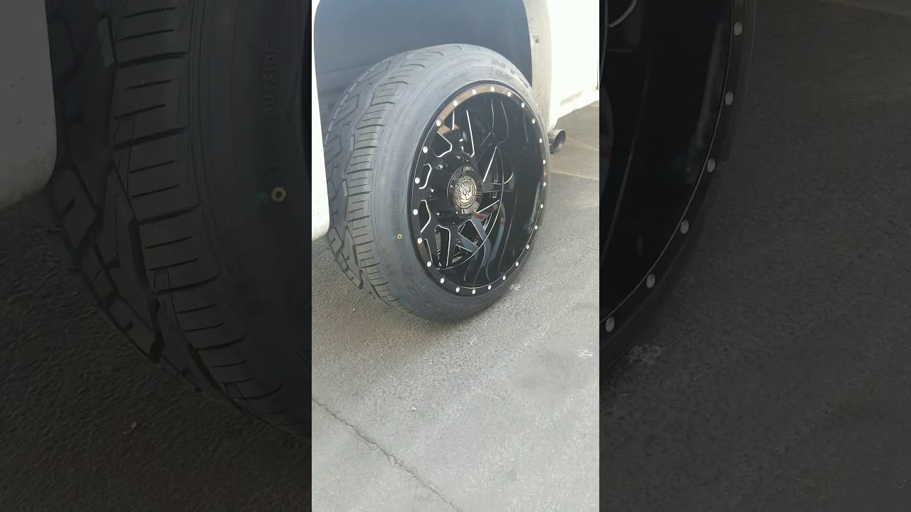 2014 Silverado on 22x12 inch wheels on 285/45/r22 tires YouTube