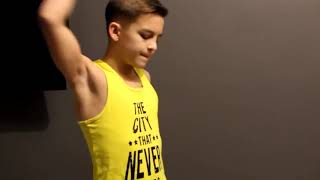 11 Years Old Muscle Boy - Boxing Home Training And Flexing