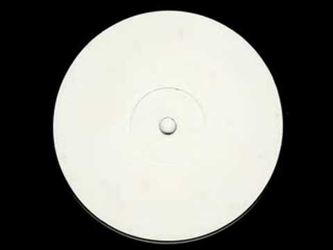 Active Force - String Thing (Hanger EP) bekijken op YouTube Active Force - String Thing (Hanger EP) bekijken op YouTube