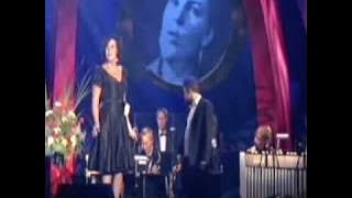 Paula Koivuniemi - Kun kuuntelen Tomppaa - Aikuinen nainen