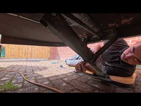 Caravan Corner Steady Fault