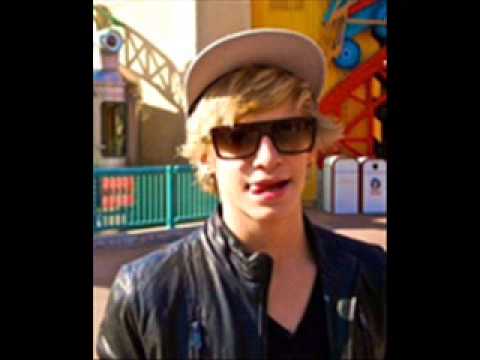 Cody Simpson-On My Mind{Audio}