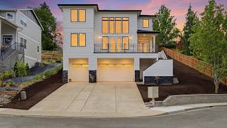 988 NW Baker Crest Ct, McMinnville, OR