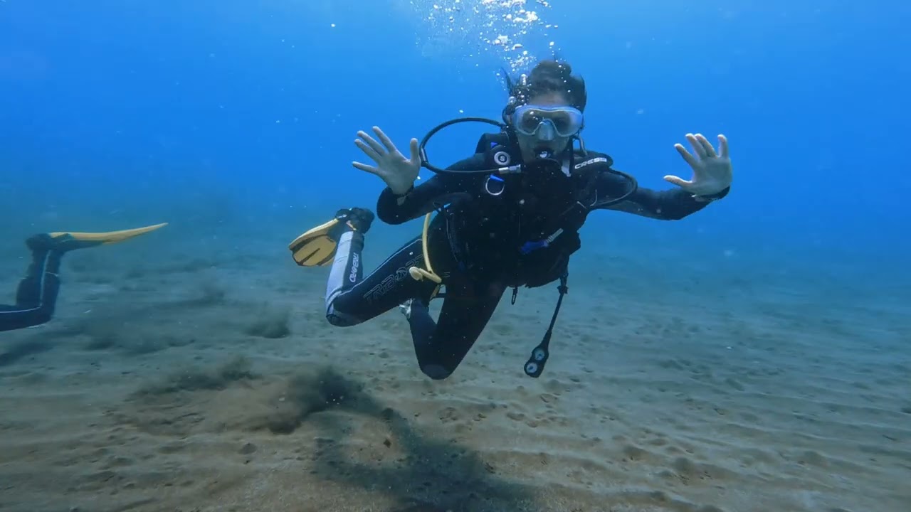 BAUTISMO DE BUCEO EN GRAN CANARIA CON ESTE GRUPO DE AMIGOS