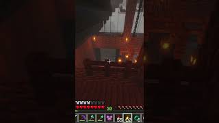 BILLAR EN LO ALTO DE LA CABAÑA DE MADERA QUE ESTÁ EN MEDIO DEL BOSQUE, LLOVIENDO