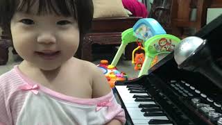 Đàn piano ♥️ đồ chơi cho bé ♥️ yumi học đánh đàn piano ♥️ Minh Quân Channel screenshot 1