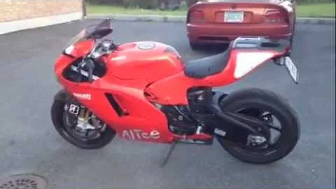 Ducati Desmosedici rr walkaround and start up