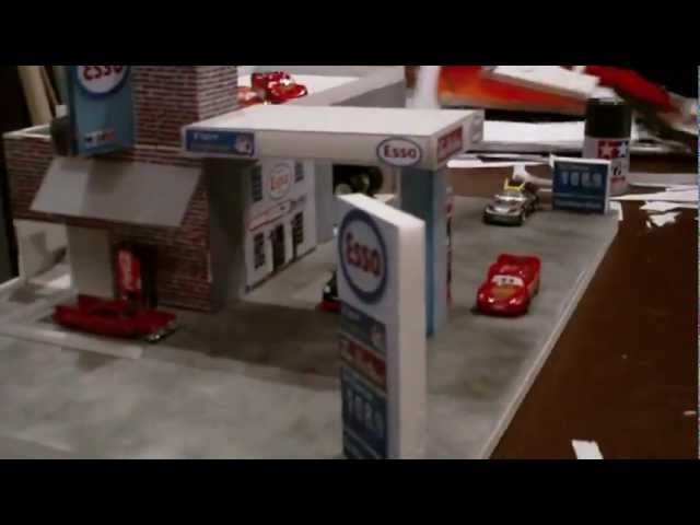 toy car gas station