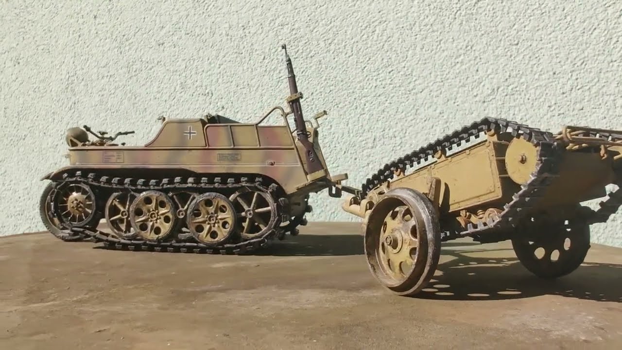 1/16 sd.kfz. 2 Kattenkraftrad and sd.kfz.302 Goliath demolition Vehicle (Out Of the Box)