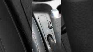 2020 Kia Seltos hand break access