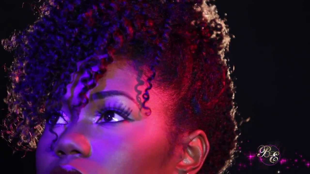 {MODEL BEHAVIOUR} Meet Kristin bka The Silver-Screen Naturalle Queen