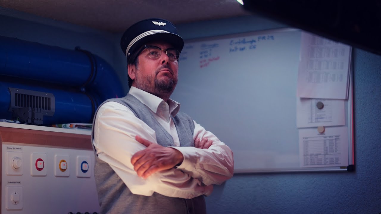 Tschuggr - Niederscherli (Official Music Video)