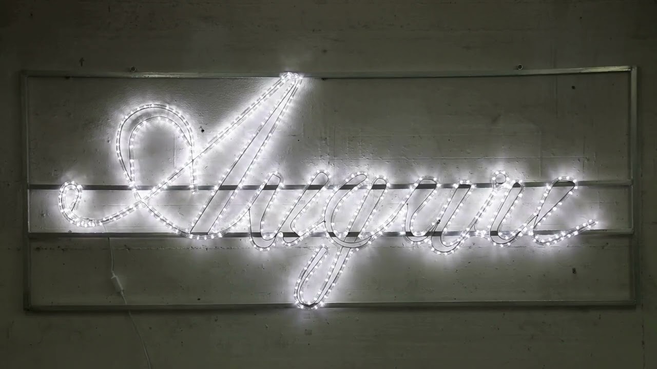 Scritta Auguri con struttura in alluminio 230x90 cm con tubo led bianco ghiaccio e flash ghiaccio