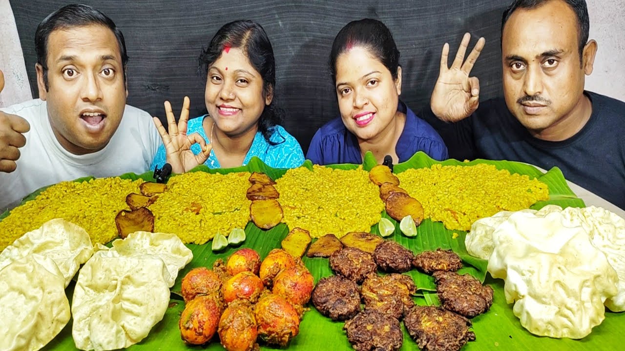 BOIL EGG CURRY DAL KHICHURI PAKORA PAPAD EATING CHALLENGE // food family & more 