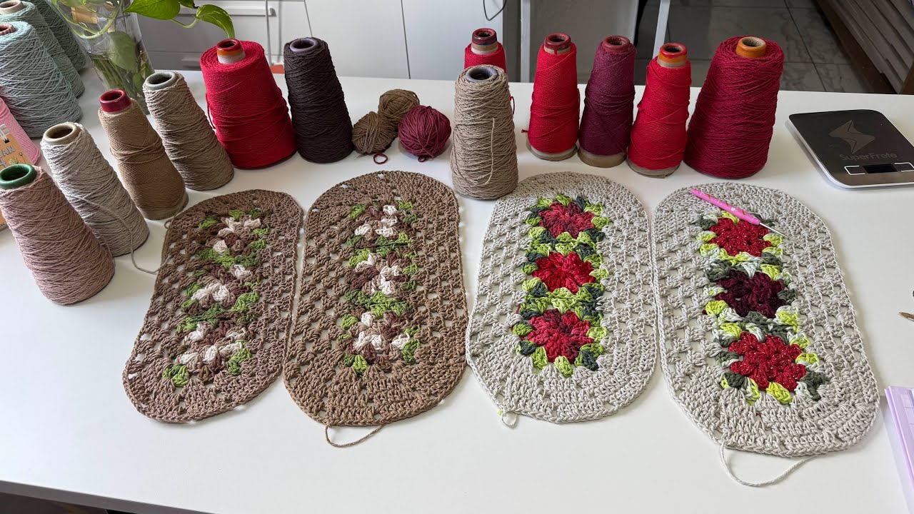 TO VENDENDO MUITO 3 tapete por 100,00 #começando2026semsobras  TAPETE ESPIRAL COM FLOR 