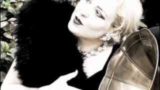 Crapa Pelada - Ta Nesti Quartet - Official Trailer