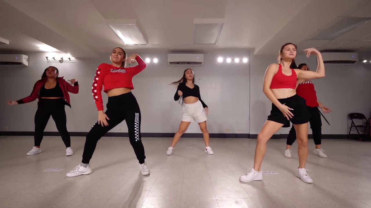 TikTok-1 - THICK - DJ Chose Feat. Megan Thee Stallion (Dance Video)