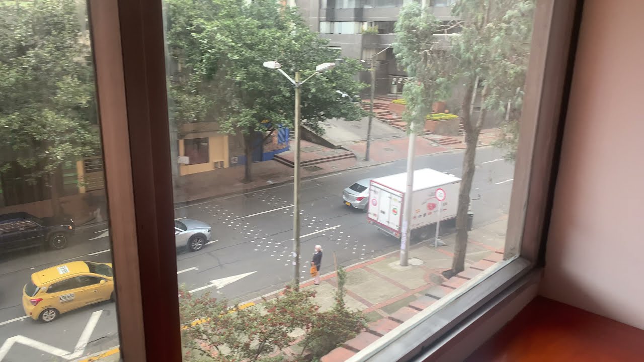 TORRES DEL PARQUE - APARATAMENTO DOS NIVELES