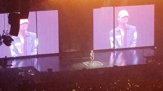 G-DRAGON talks personal life, being Kwon Ji-Yong (sad) - CHICAGO 2017 WORLD TOUR ACT III, M.O.T.T.E.