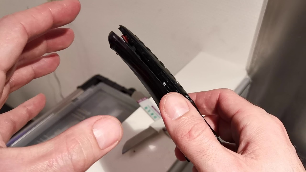 New LG Magic Remote disassembly / teardown / opening up. Last minute update: Use a credit card!