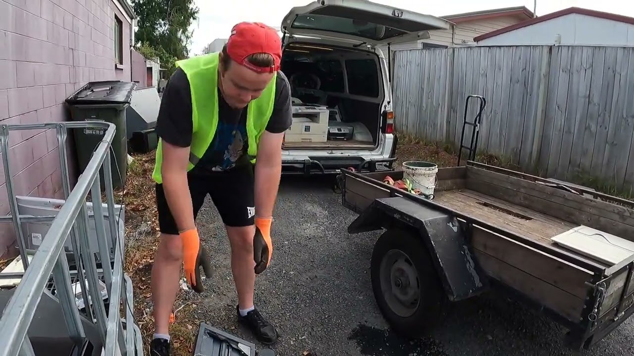 E-waste pickup!      E-waste Sorting - E waste Stacking - E waste Storing