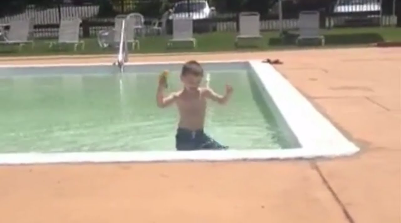 journalism internships This Kid Knows How To Say Hello To Summer