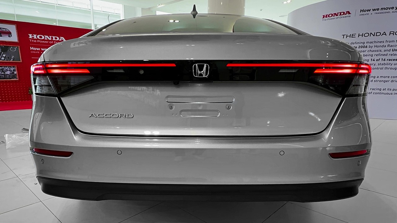 Honda Accord (2026) - Great Mid-Size Luxury Sedan!