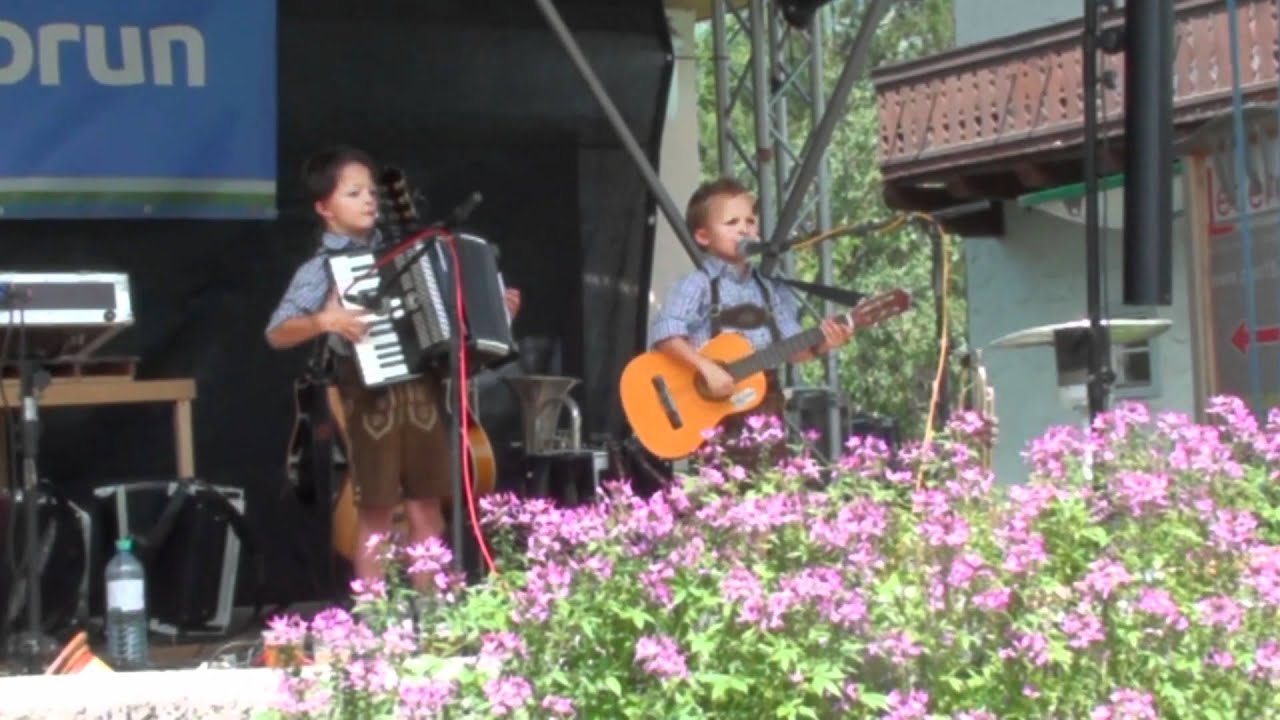 Dorffest Kaprun 2010 - Thomas en Sebastian - Grüss die Gott Frau Wirtin en Schneewalzer