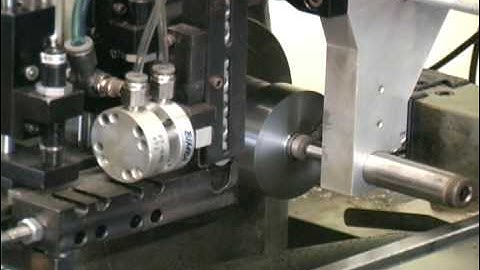 Automatic loader on Hardinge with OmniTurn CNC