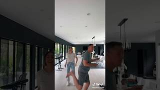 🏋️ Chris Cuomo TikTok with Daughter