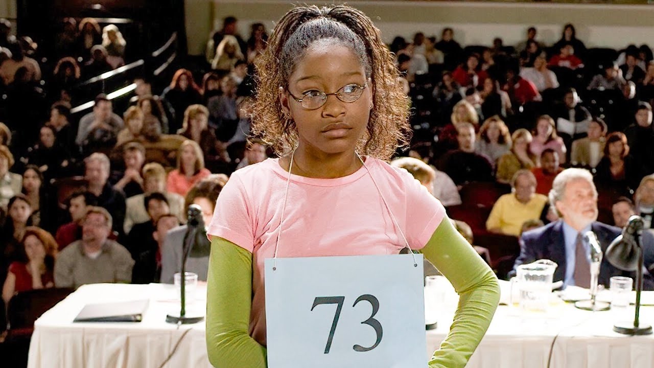 garota sofre preconceito, mas ela decide provar sua inteligência para o mundo inteiro.