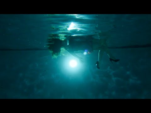 Mr Little Jeans — Mr Little Jeans - Valentine (music video)